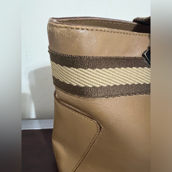TAN GUCCI LEATHER TOTE - Picture 15 of 16